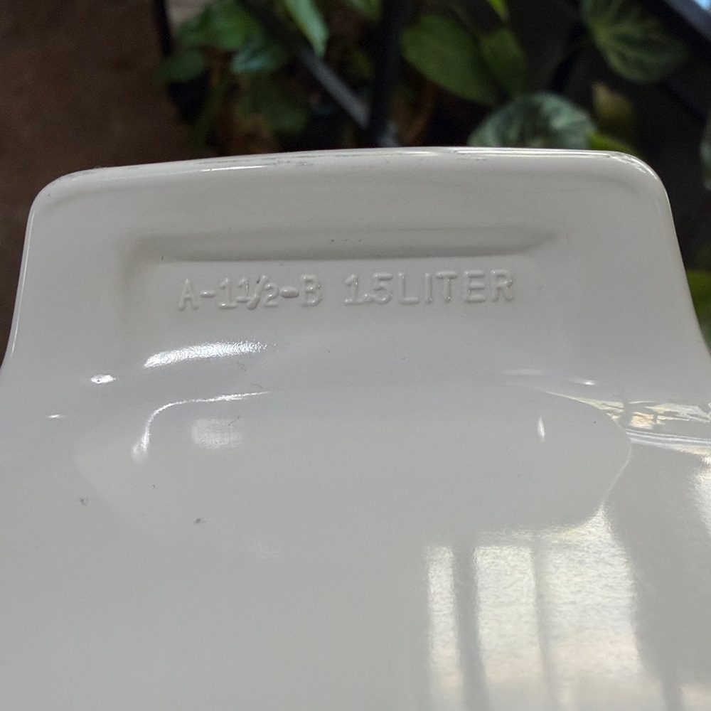 Corningware Wildflower casserole dish 1.5 L - Picture 3 of 5